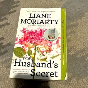 My husband’s secret book by Liane Moriarty